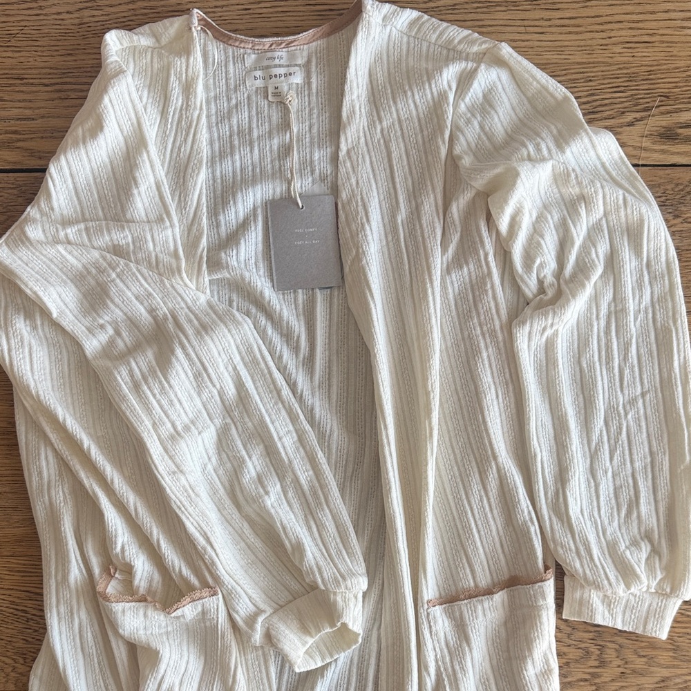 Blu Pepper Women's Cream Cardigan